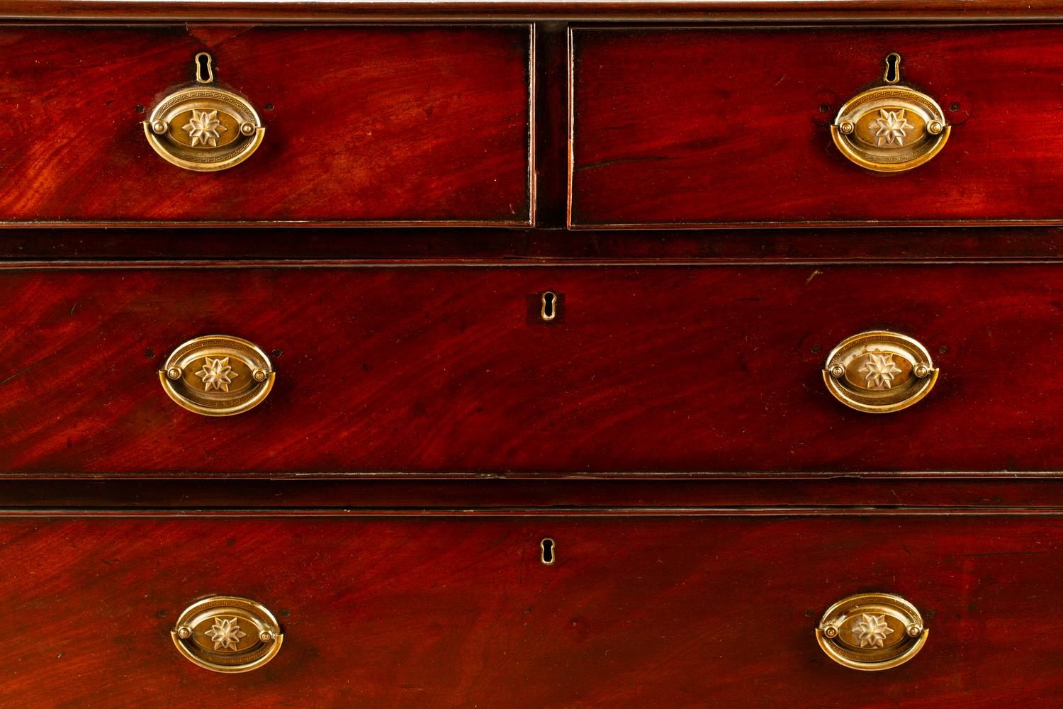 A George III Style Mahogany Chest of Drawers — 19TH CENTURY