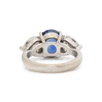 SAPPHIRE AND DIAMOND RING