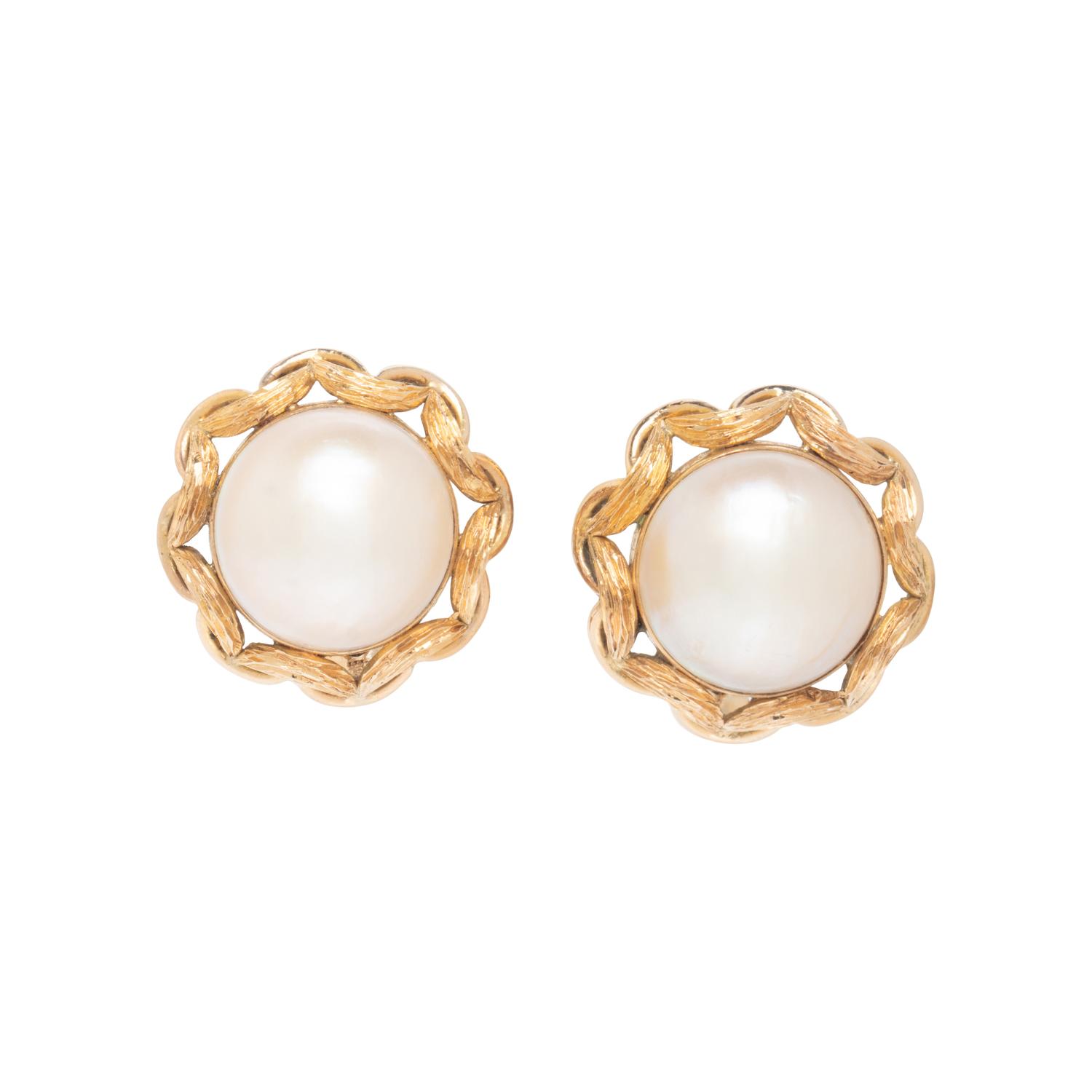 YELLOW GOLD AND MABÉ PEARL CLIP EARRINGS