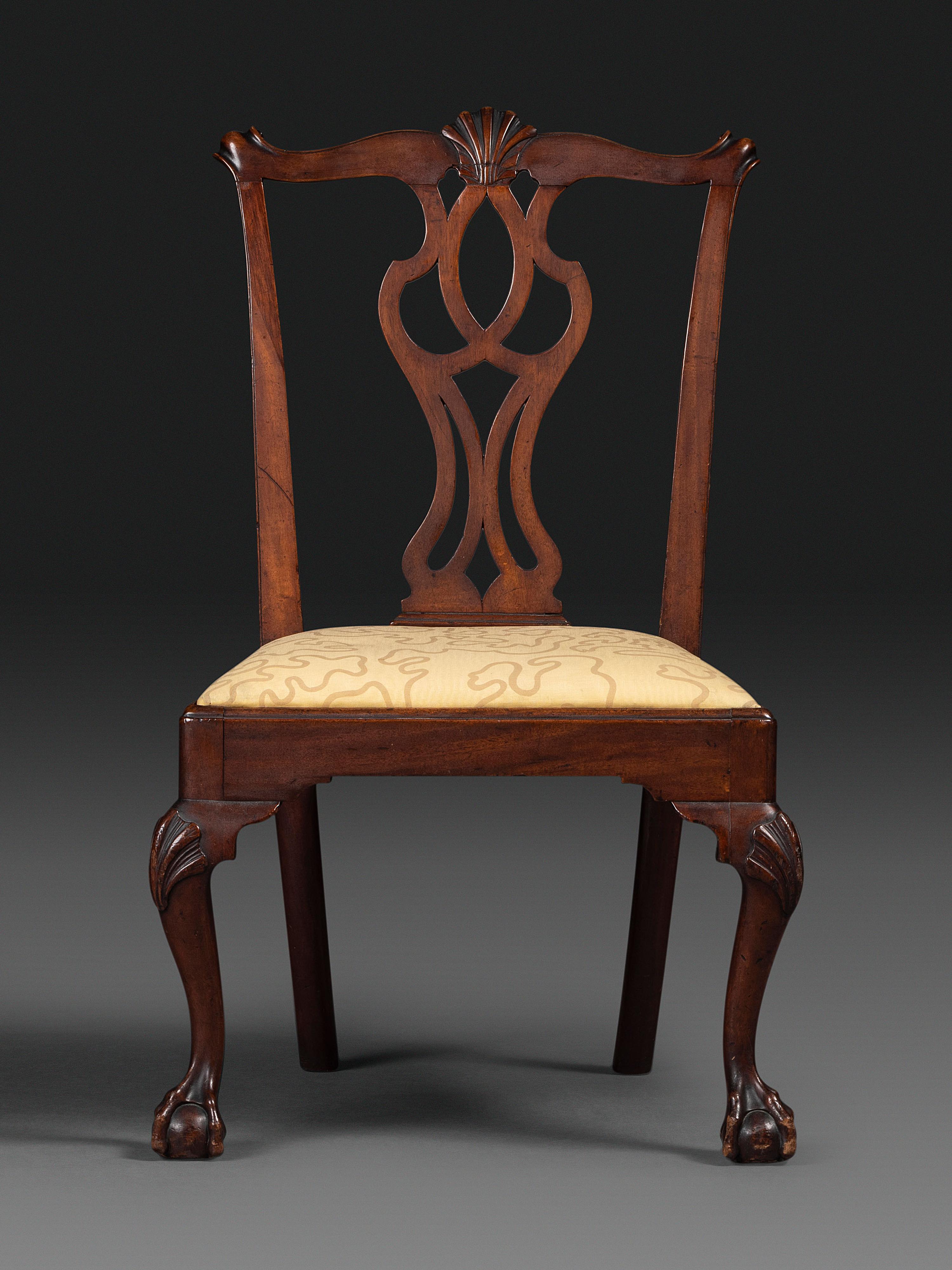 A Chippendale Shell Carved Walnut Claw-and-Ball Foot Side Chair