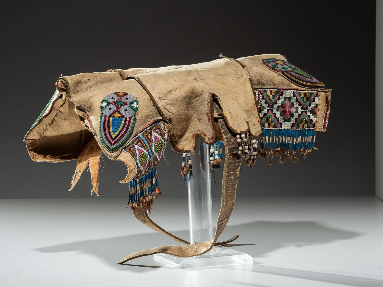 Cree Beaded Hide Pad Saddle