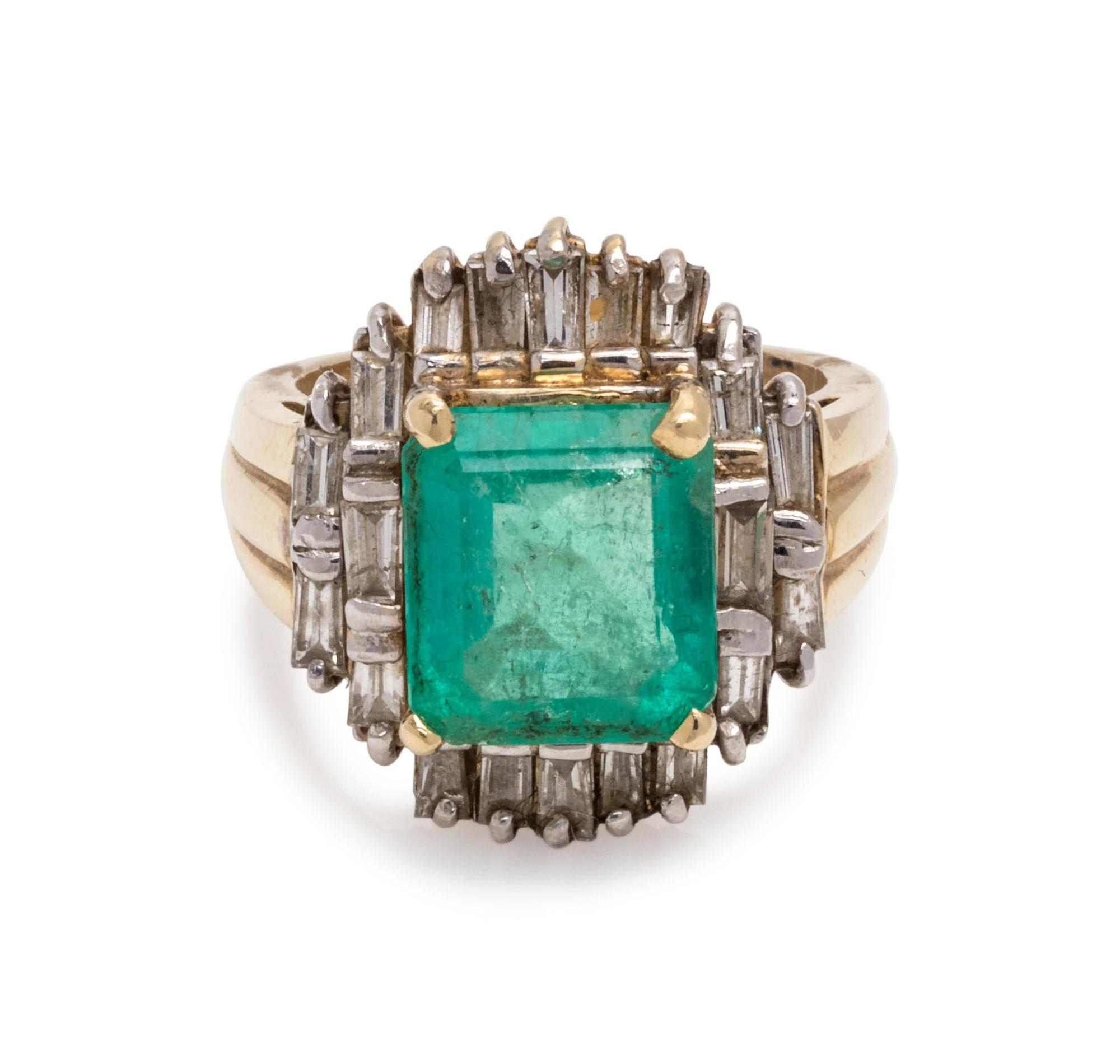 EMERALD AND DIAMOND RING