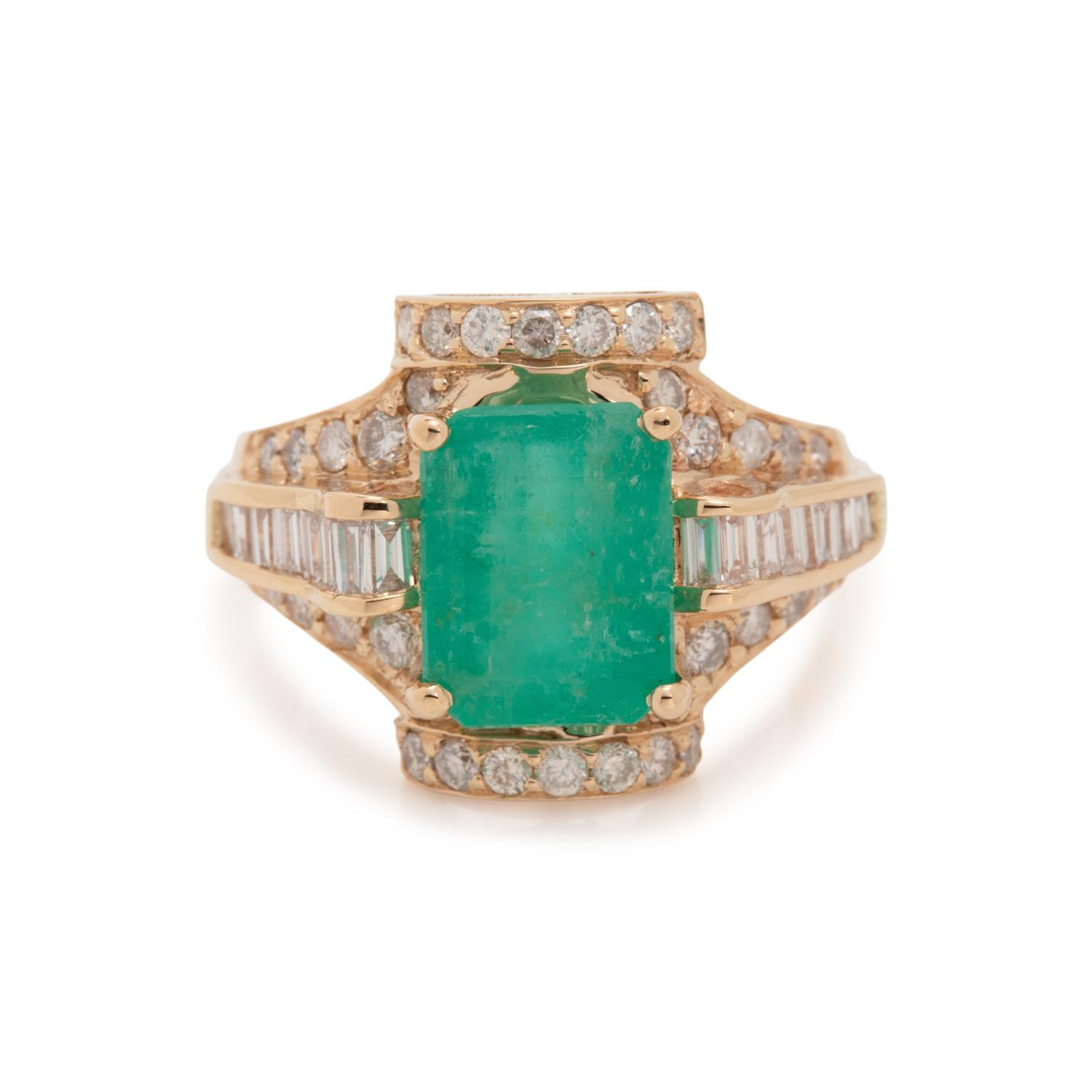 EMERALD AND DIAMOND RING