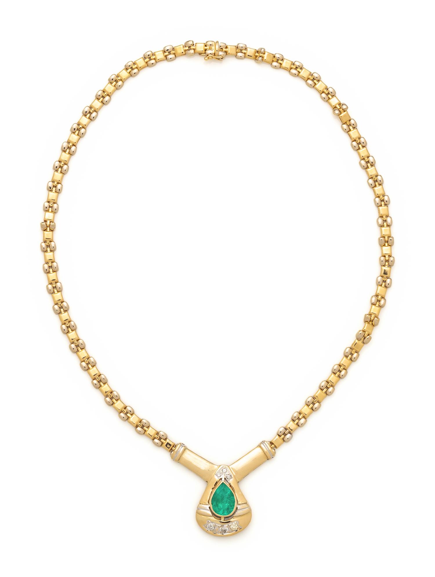 YELLOW GOLD, EMERALD AND DIAMOND NECKLACE