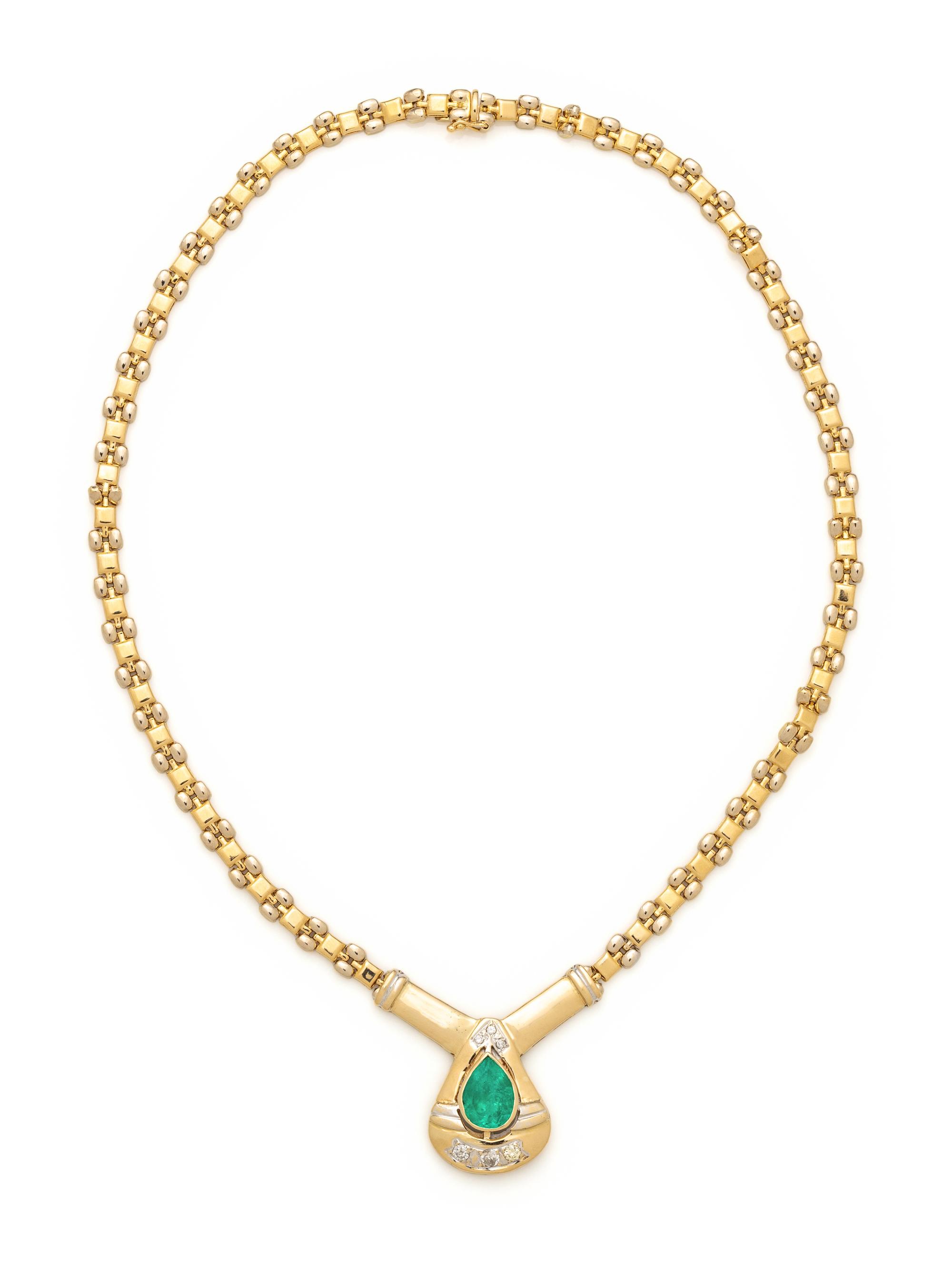 YELLOW GOLD, EMERALD AND DIAMOND NECKLACE