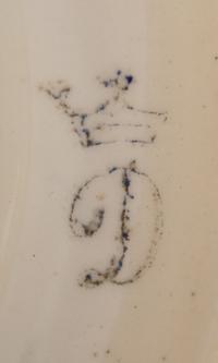 A Continental Porcelain Lidded Vase
