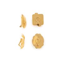 TWO PAIRS OF YELLOW GOLD EARRINGS