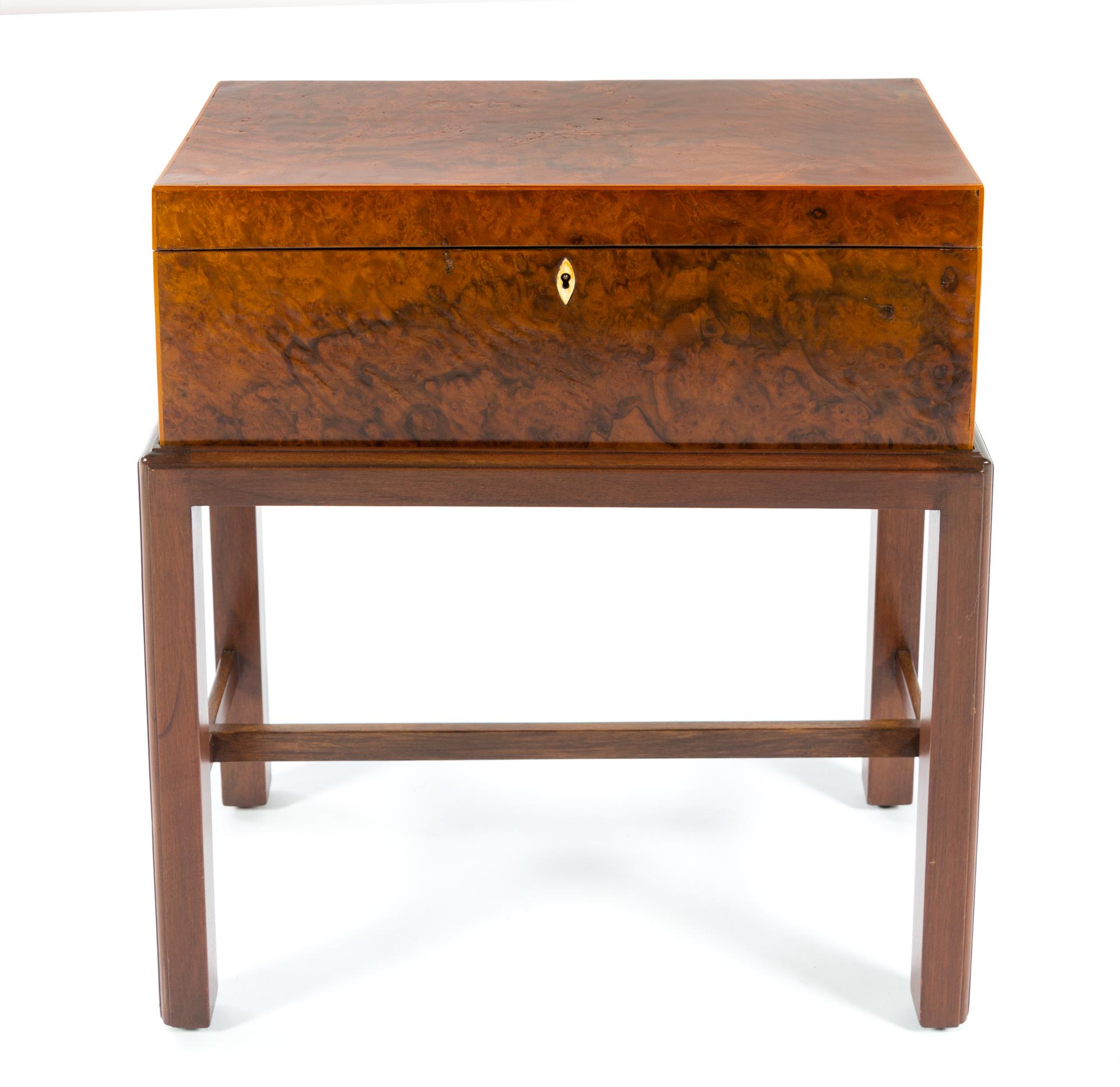 A Regency Burlwood Writing Box Width of box 18 inches. — EARLY 19TH CENTURY
