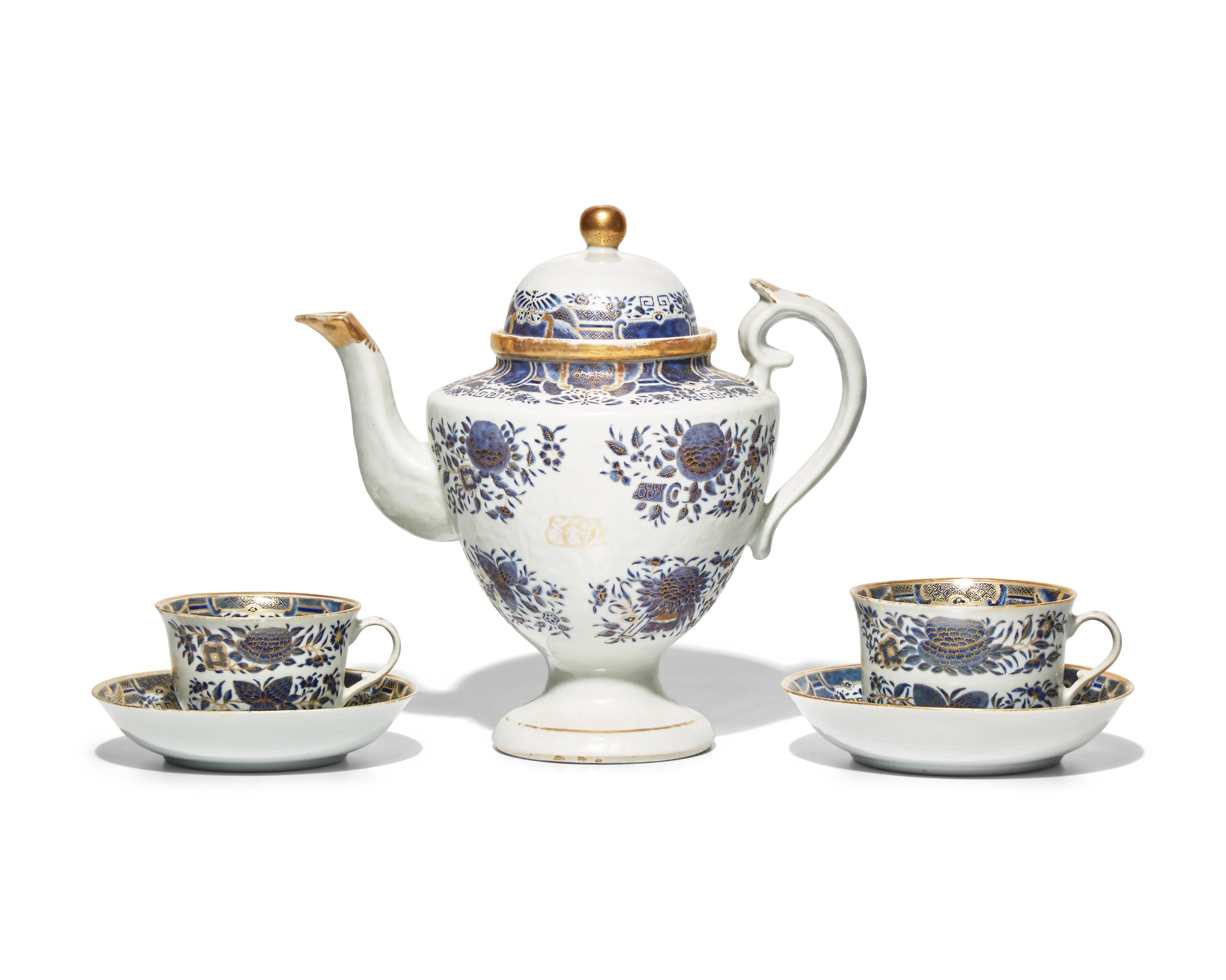 A Chinese Export Porcelain Imperial Blue Fitzhugh Coffee Pot with Two Cups and Saucers