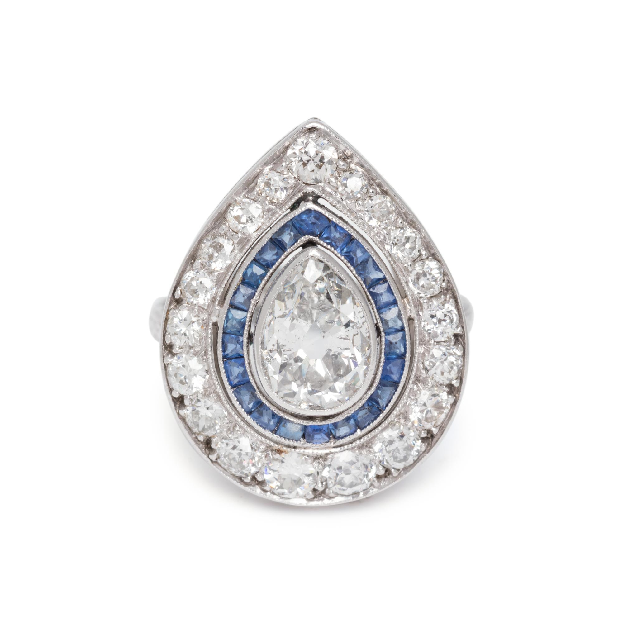 DIAMOND AND SAPPHIRE RING