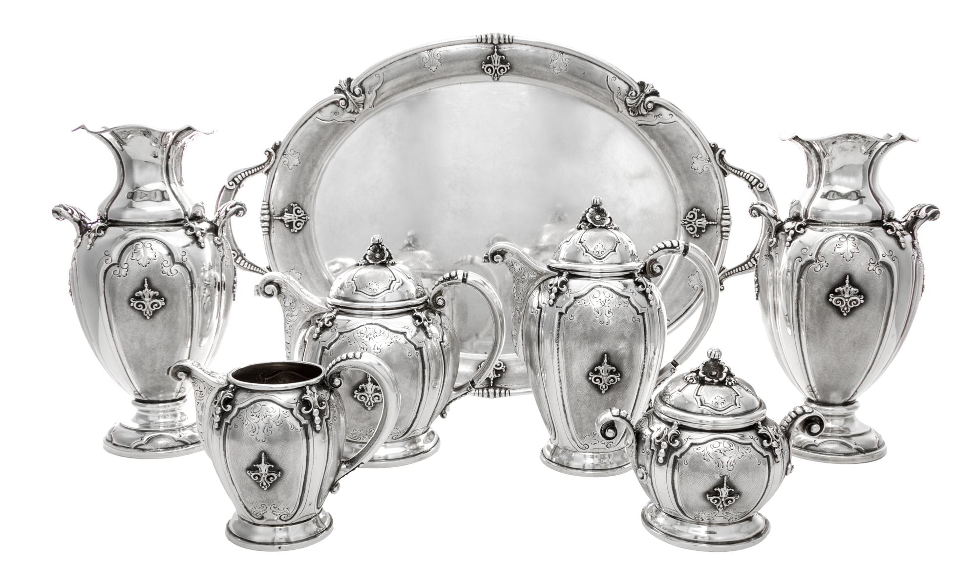 An Italian Silver Seven-Piece Tea and Coffee Service, Valle & Gandini for Fornari, Milan, Mid-20th Century, comprising a teapot, a coff