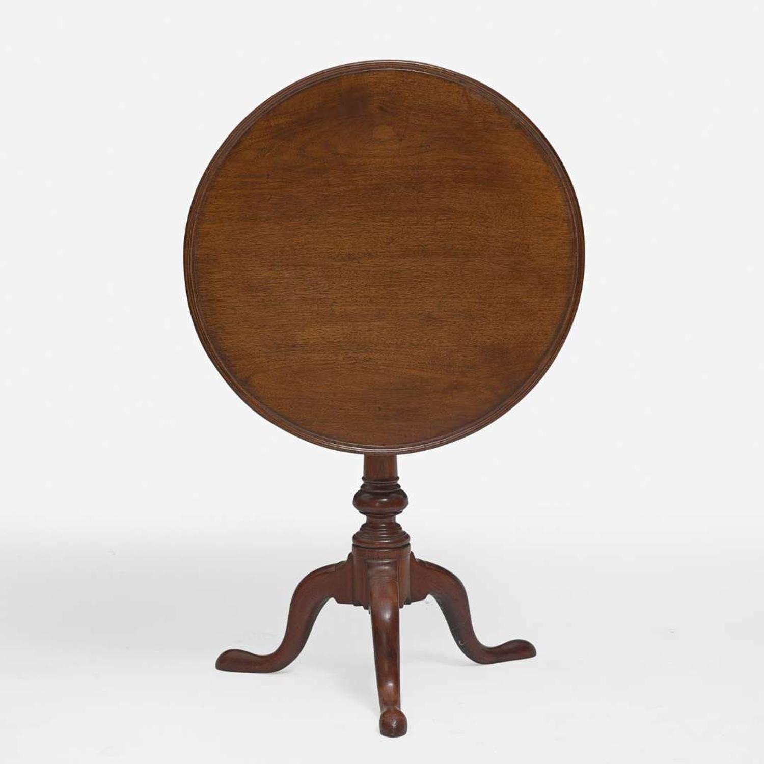 A Chippendale carved walnut tilt-top tea table Philadelphia, PA, circa 1770