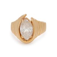 YELLOW GOLD AND DIAMOND RING