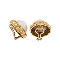 YELLOW GOLD AND CULTURED MABE PEARL EARCLIPS