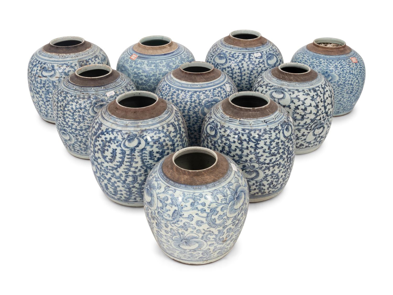 10 Chinese Blue and White Porcelain 'Foliate' Jars