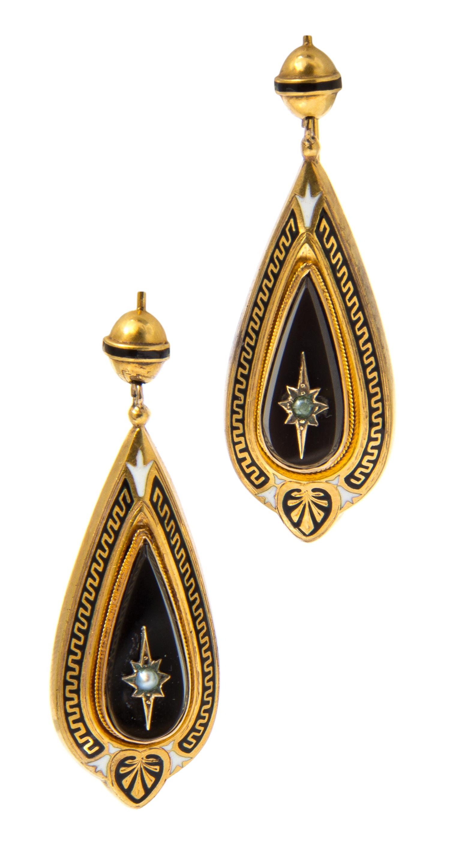 A Victorian Yellow Gold, Onyx and Seed Pearl Demi Parure, 14.80 dwts.