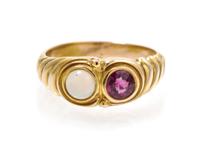A Yellow Gold, Garnet and White Opal Ring, 3.00 dwts.