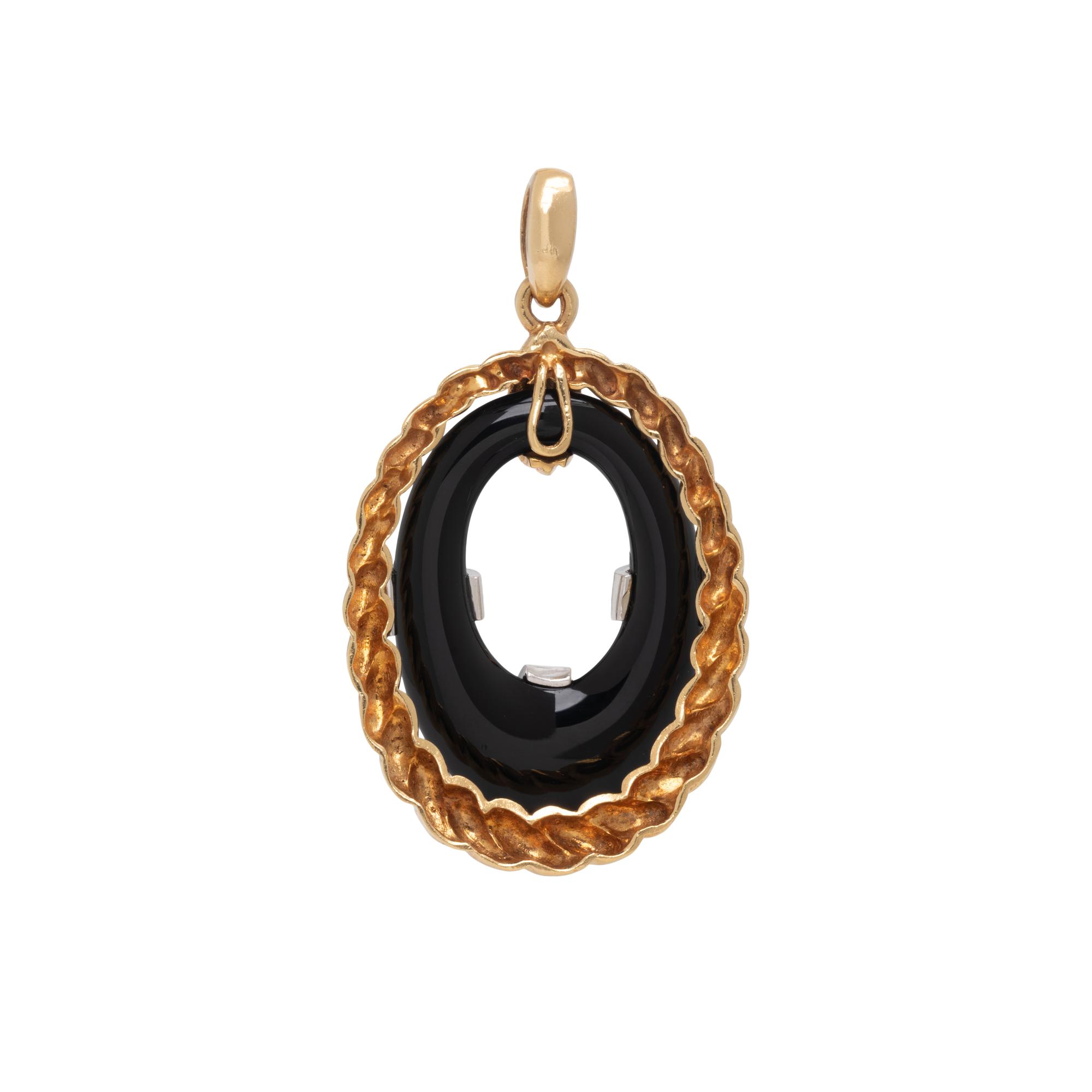 ONYX, DIAMOND, AND YELLOW GOLD PENDANT