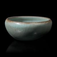 A Small Chinese Celadon Glazed Stoneware Vessel, Possibly Southern Song Dynasty 或为南宋 官式青釉盌
