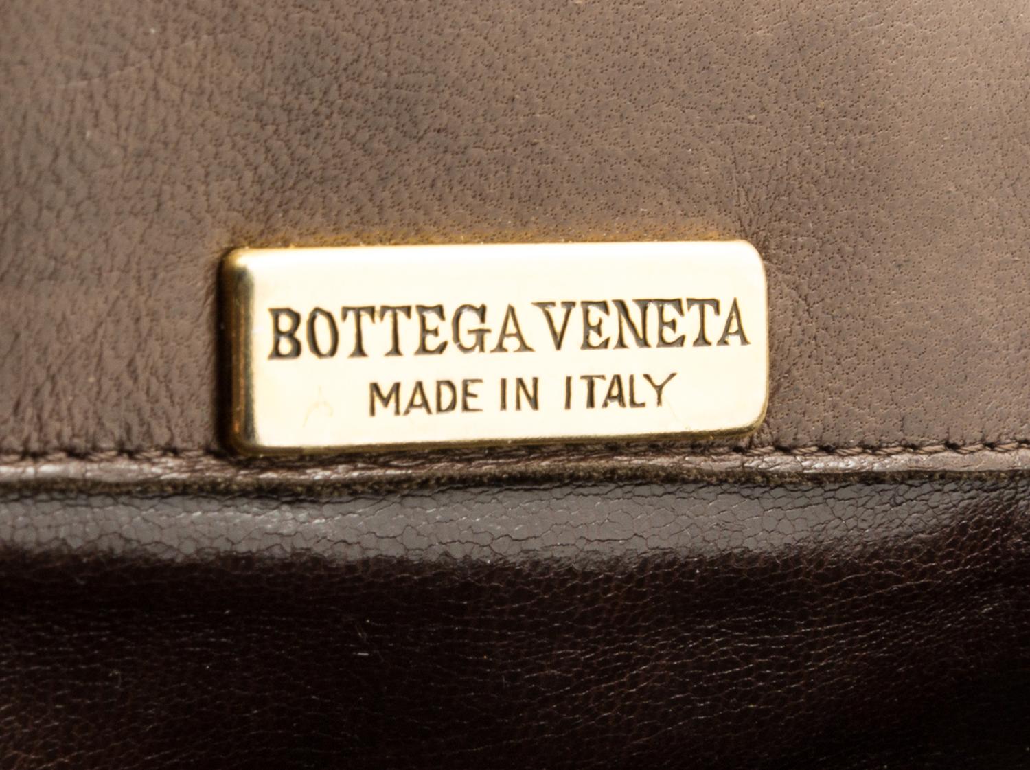 A Pair of Bottega Veneta Intrecciato Leather Flap Handbags, 10" x 6.5" x 3.5", 10" x 8" x 4".