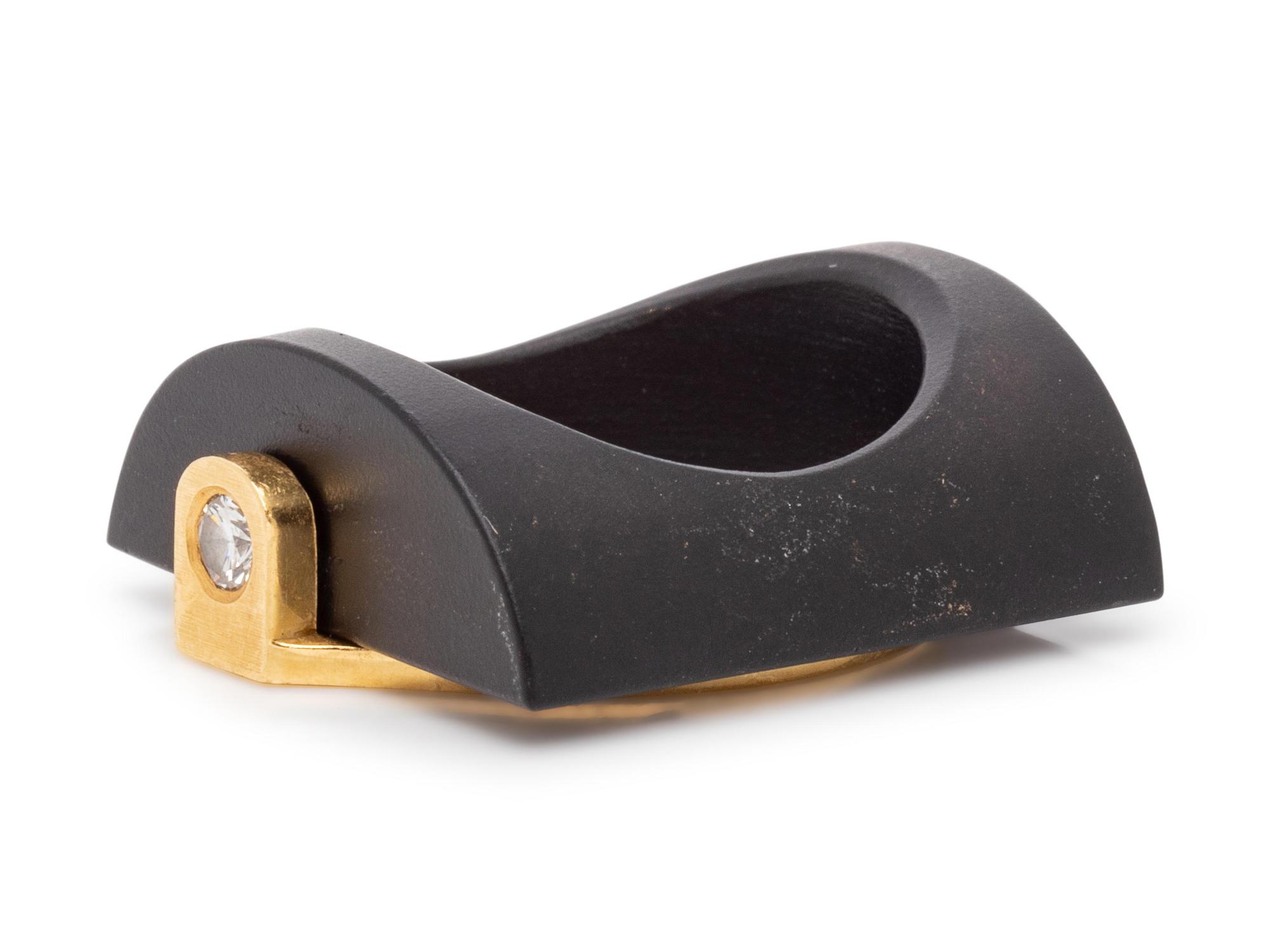 An 18 Karat Yellow Gold, Diamond and Resin Ring,
