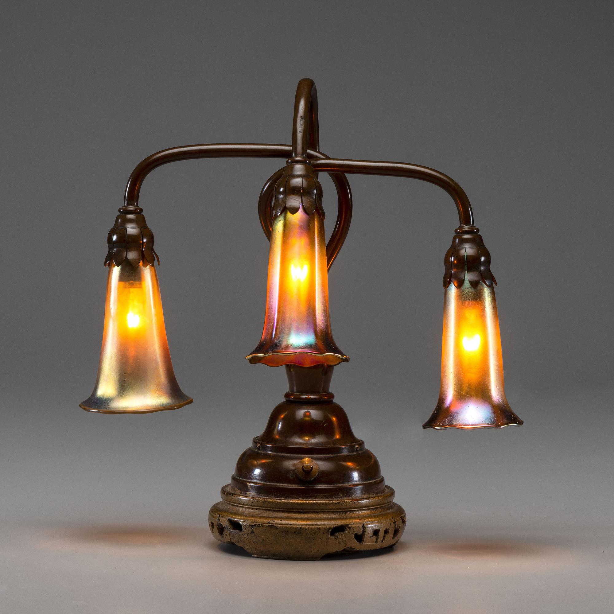 Table Lamp with Quezal Shades American, 20th Century