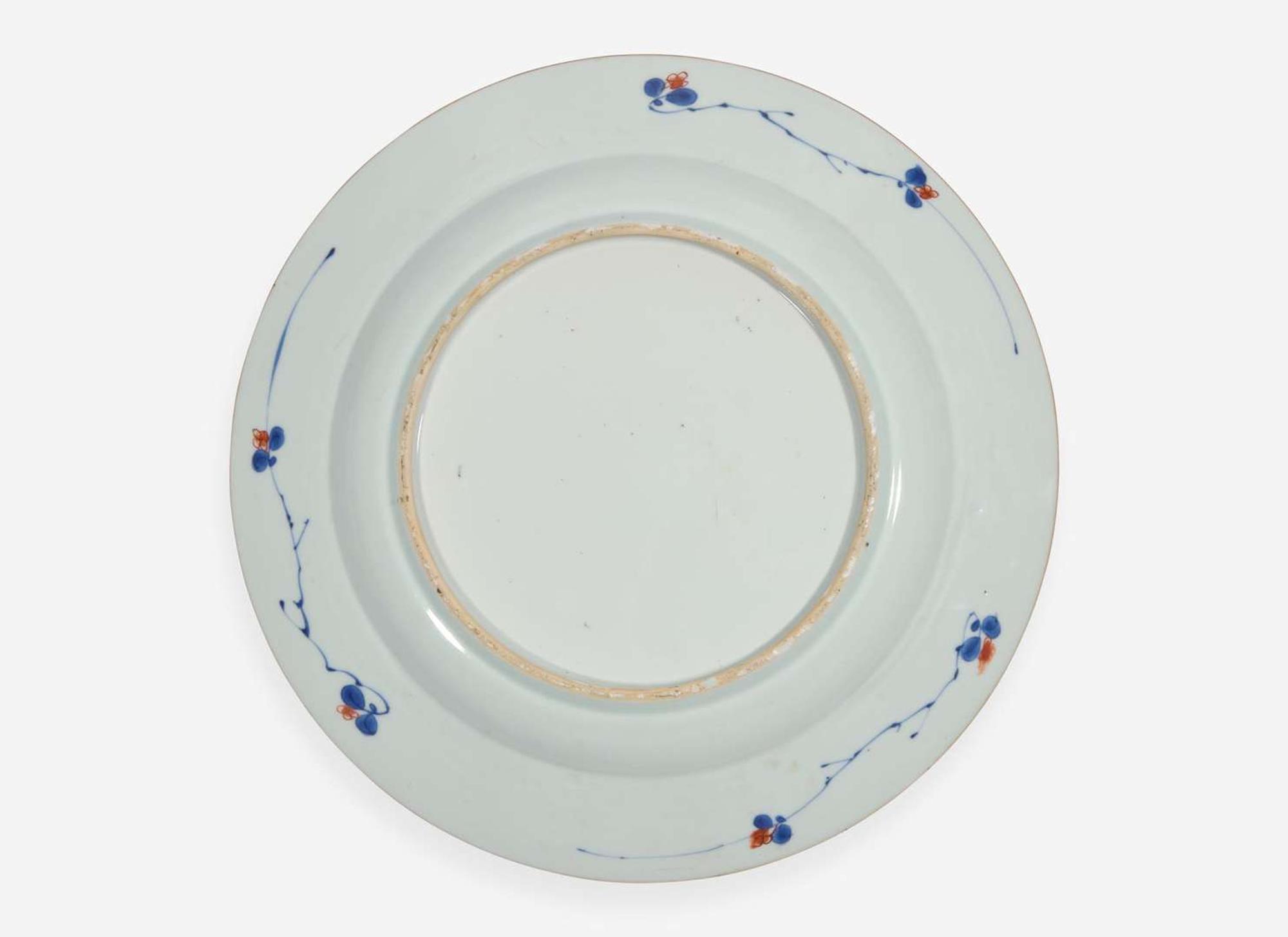 A Chinese export porcelain “Imari” pattern charger, 18th century 有田燒形製外銷瓷大盤 十八世紀