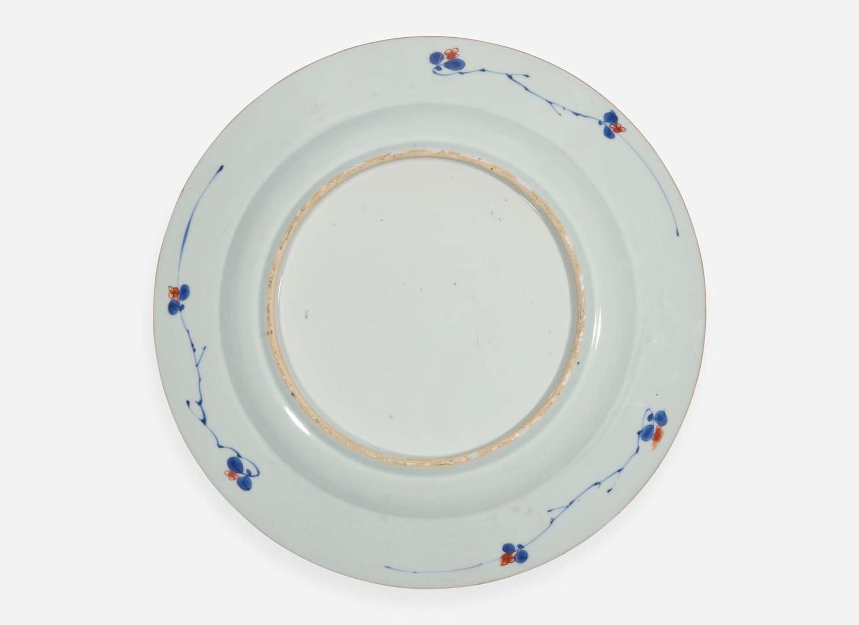 A Chinese export porcelain “Imari” pattern charger, 18th century 有田燒形製外銷瓷大盤 十八世紀