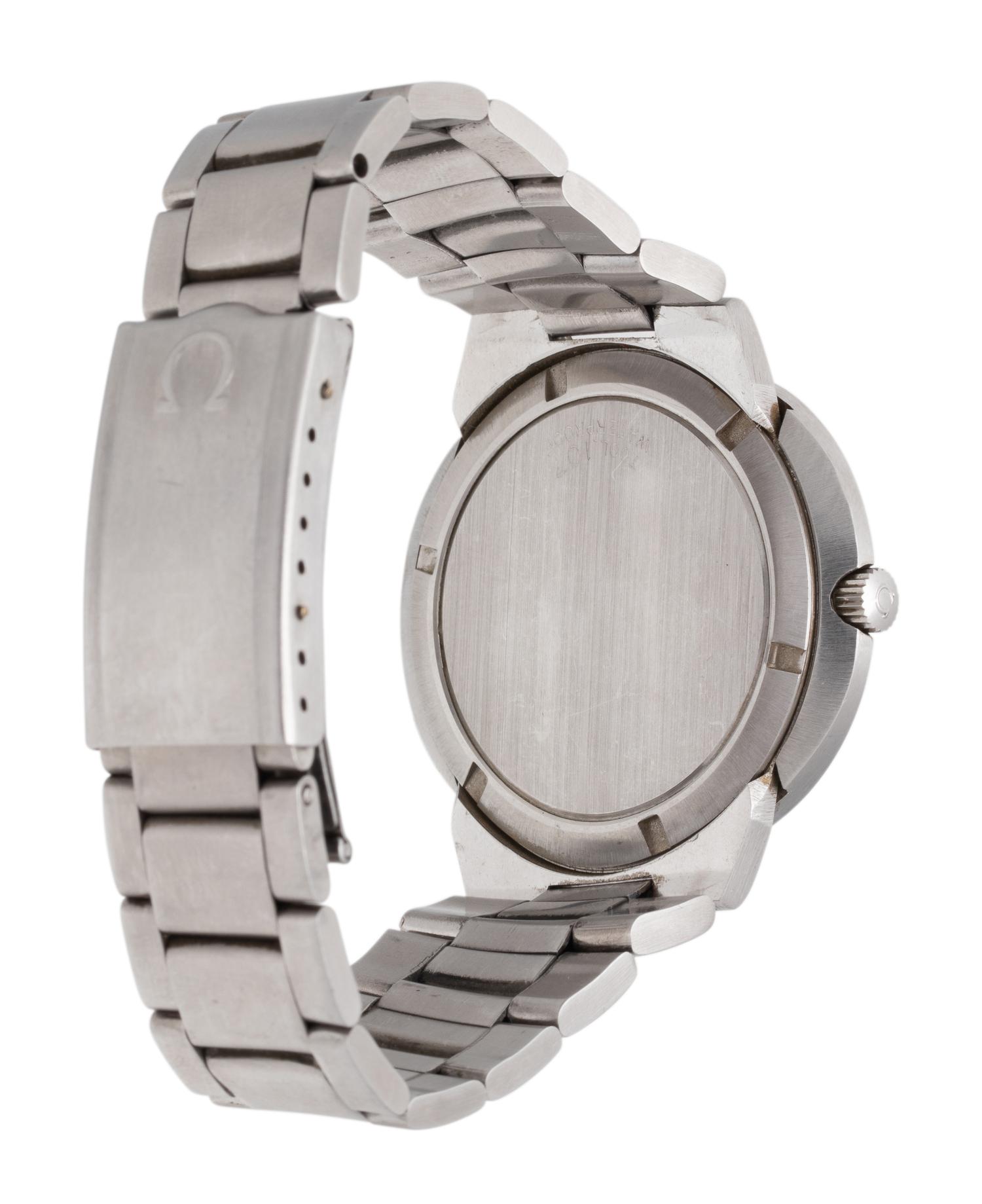 OMEGA, VINTAGE, STAINLESS STEEL 'DYNAMIC' WRISTWATCH