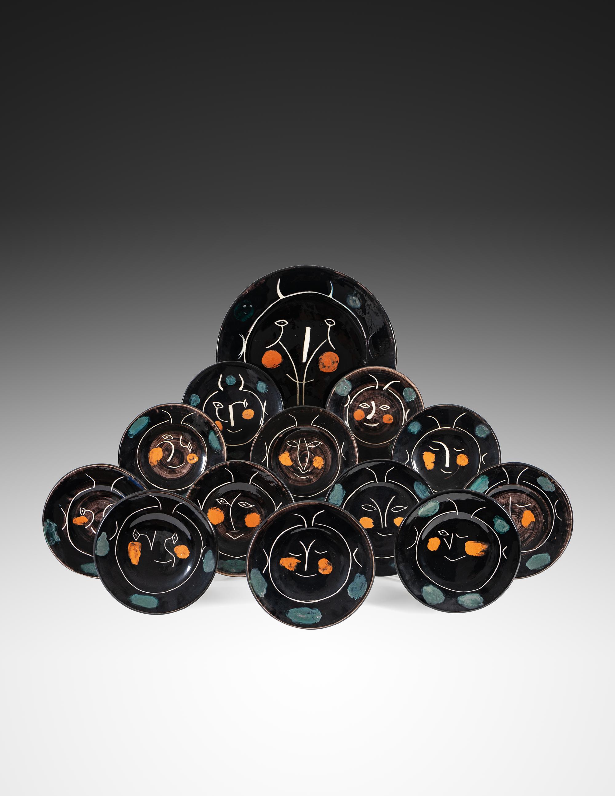 Service Visage Noir (the complete set comprising one dish and 12 plates, A.R. 35-47)