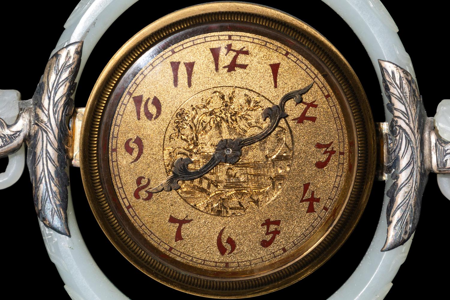 An Edward I. Farmer White Jade and Silver Mounted Chinoiserie Desk Clock, Circa 1930 Edward I. Farmer約1930年製中國風白玉童子座鐘