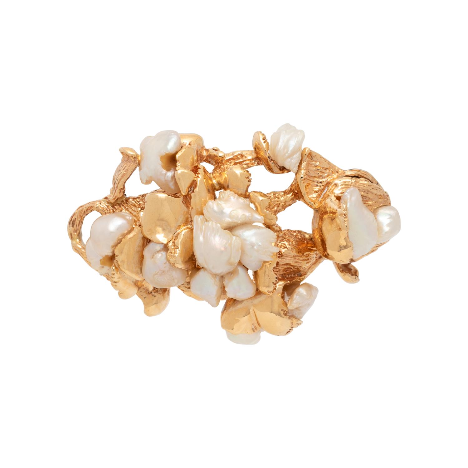 RUSER, YELLOW GOLD AND CULTURED PEARL BROOCH