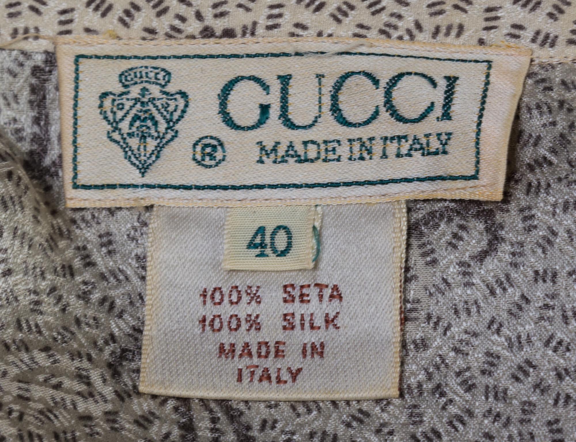 A Gucci Silk Print Blouse, Size 40.