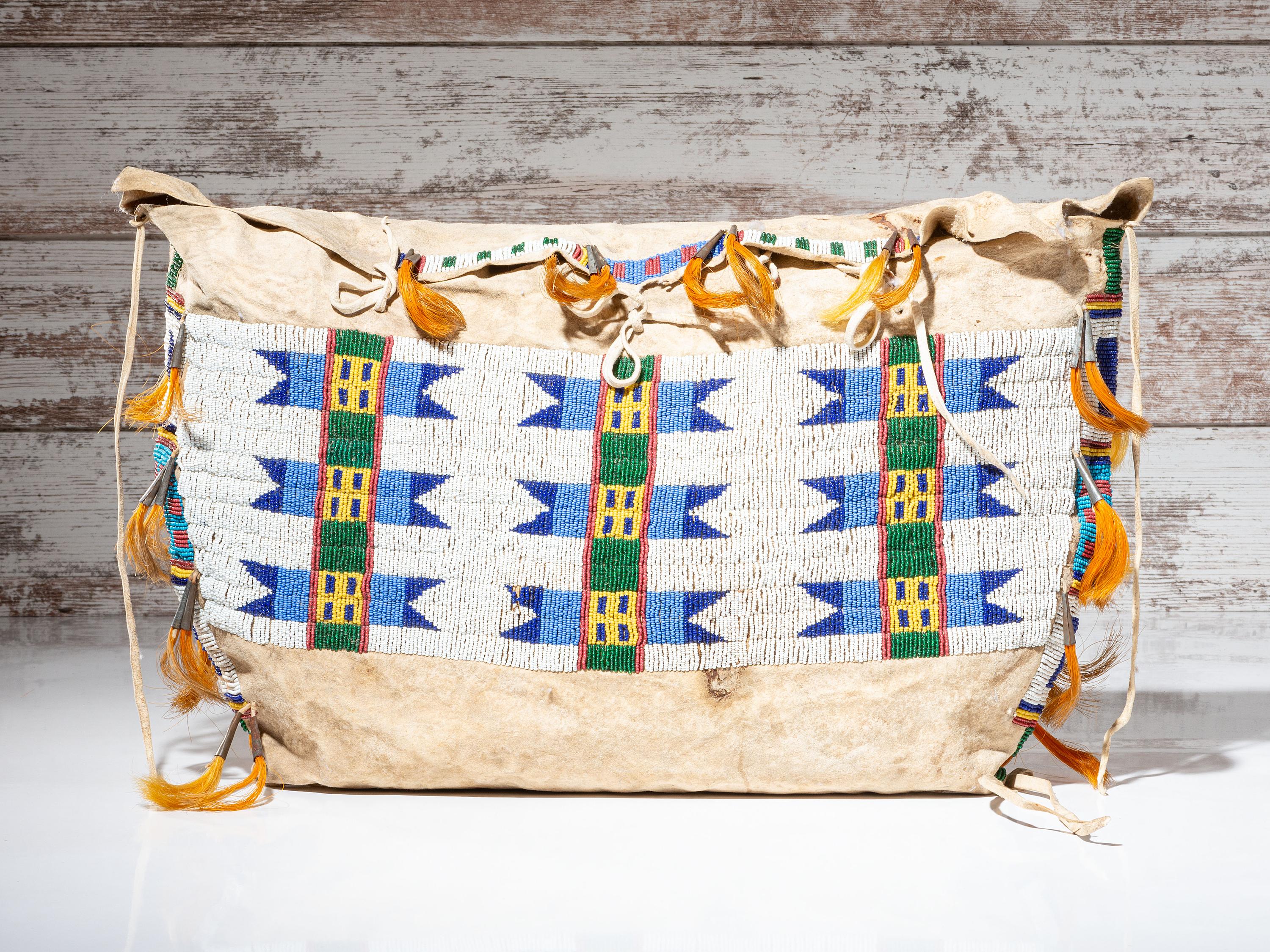 Sioux Beaded Hide Possible Bag