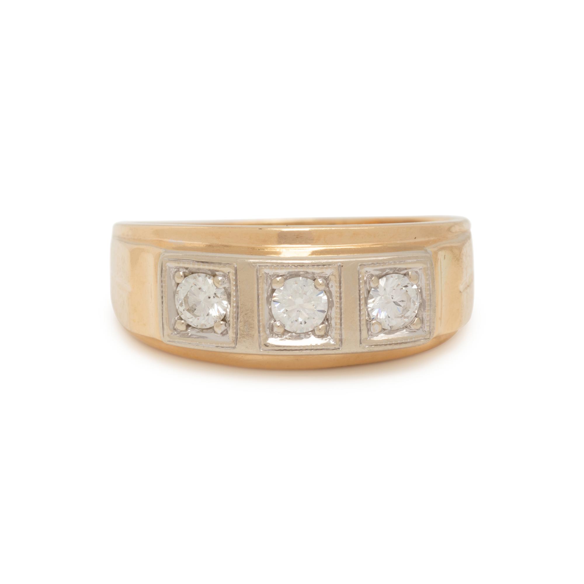 YELLOW GOLD AND DIAMOND RING