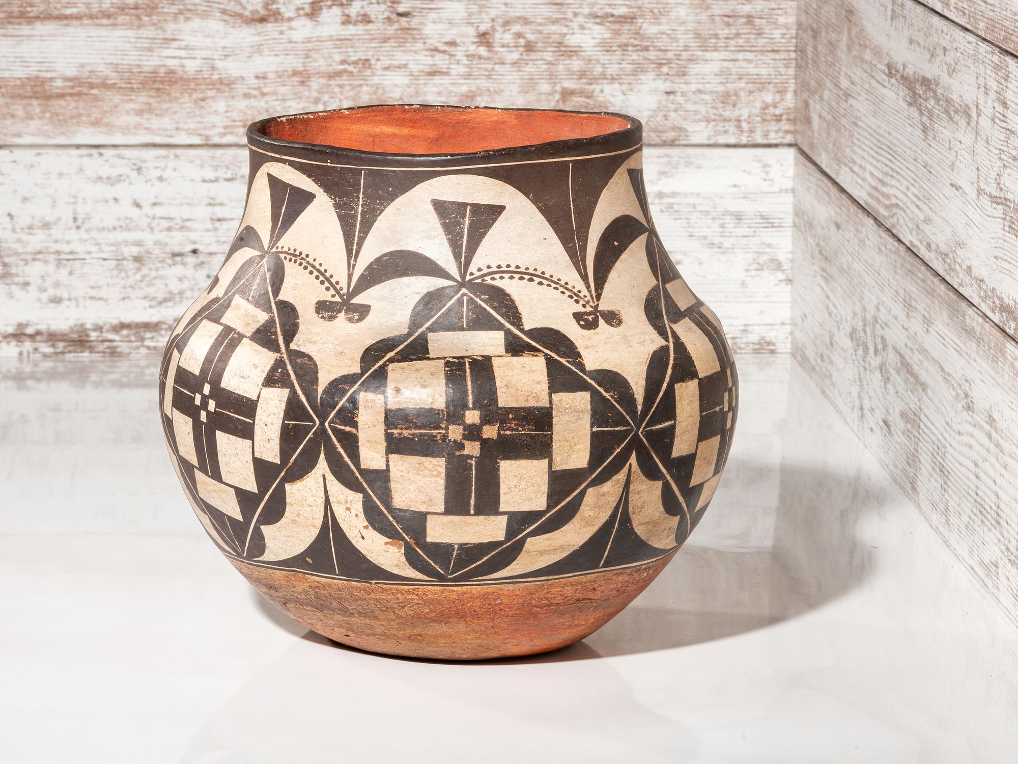 Acoma Pottery Jar