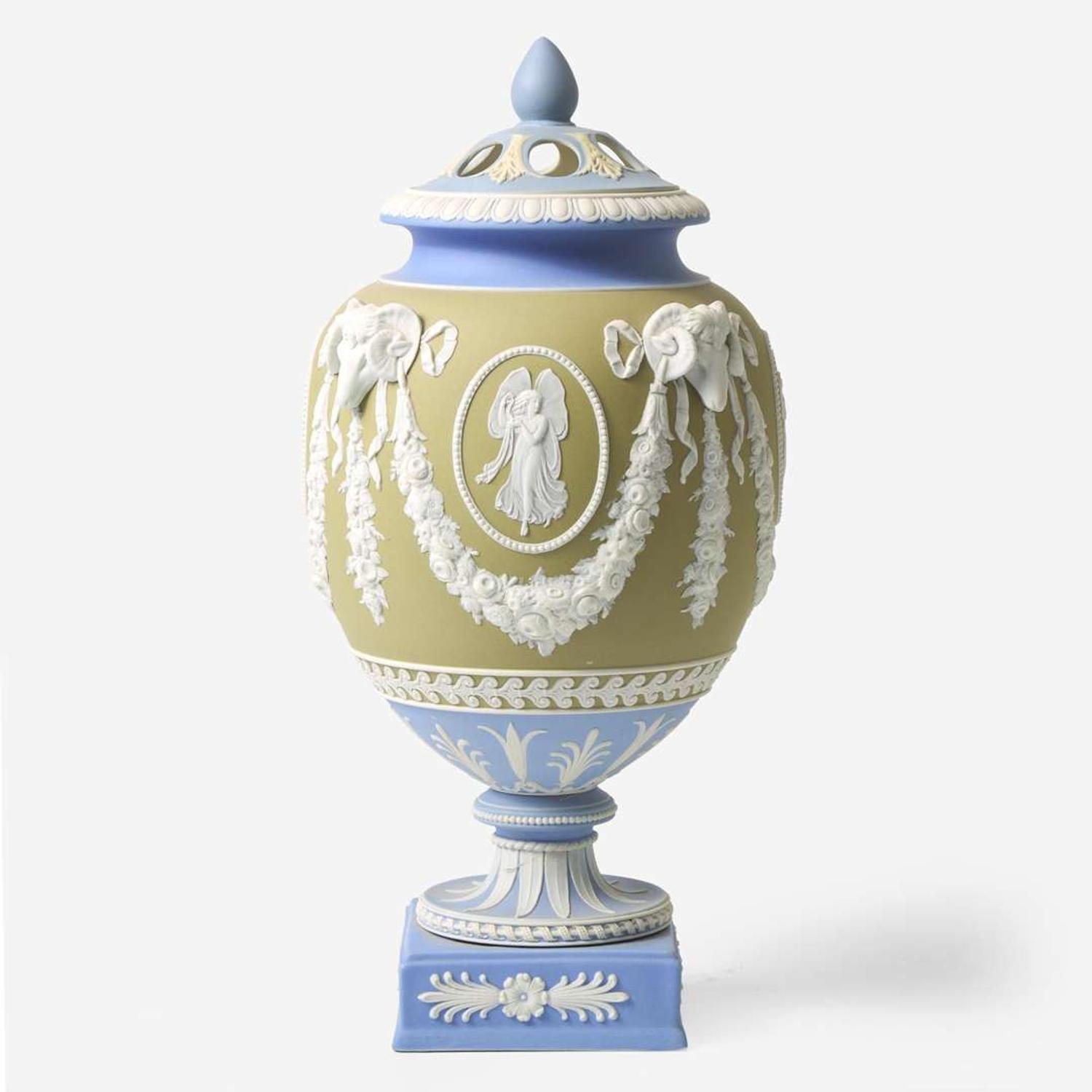 A Wedgwood Tricolor Jasperware Urn-Form Potpourri Vase UK, 1890-1910