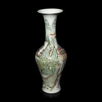 A Large Chinese Famille Rose Porcelain Vase, Late 19th-20th Century — 晚清-民國 粉彩山水人物圖瓶