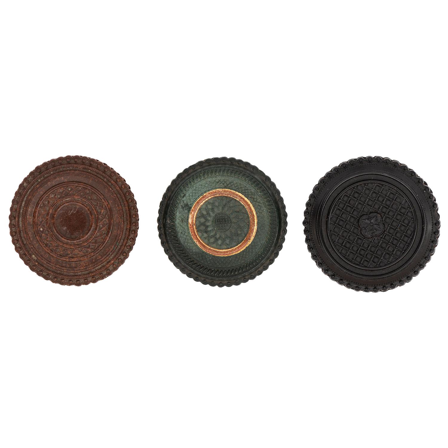 [EARLY PHOTOGRAPHY - UNION CASES]. A group of 3 "oreo" cases in assorted colors containing daguerreotypes, including: