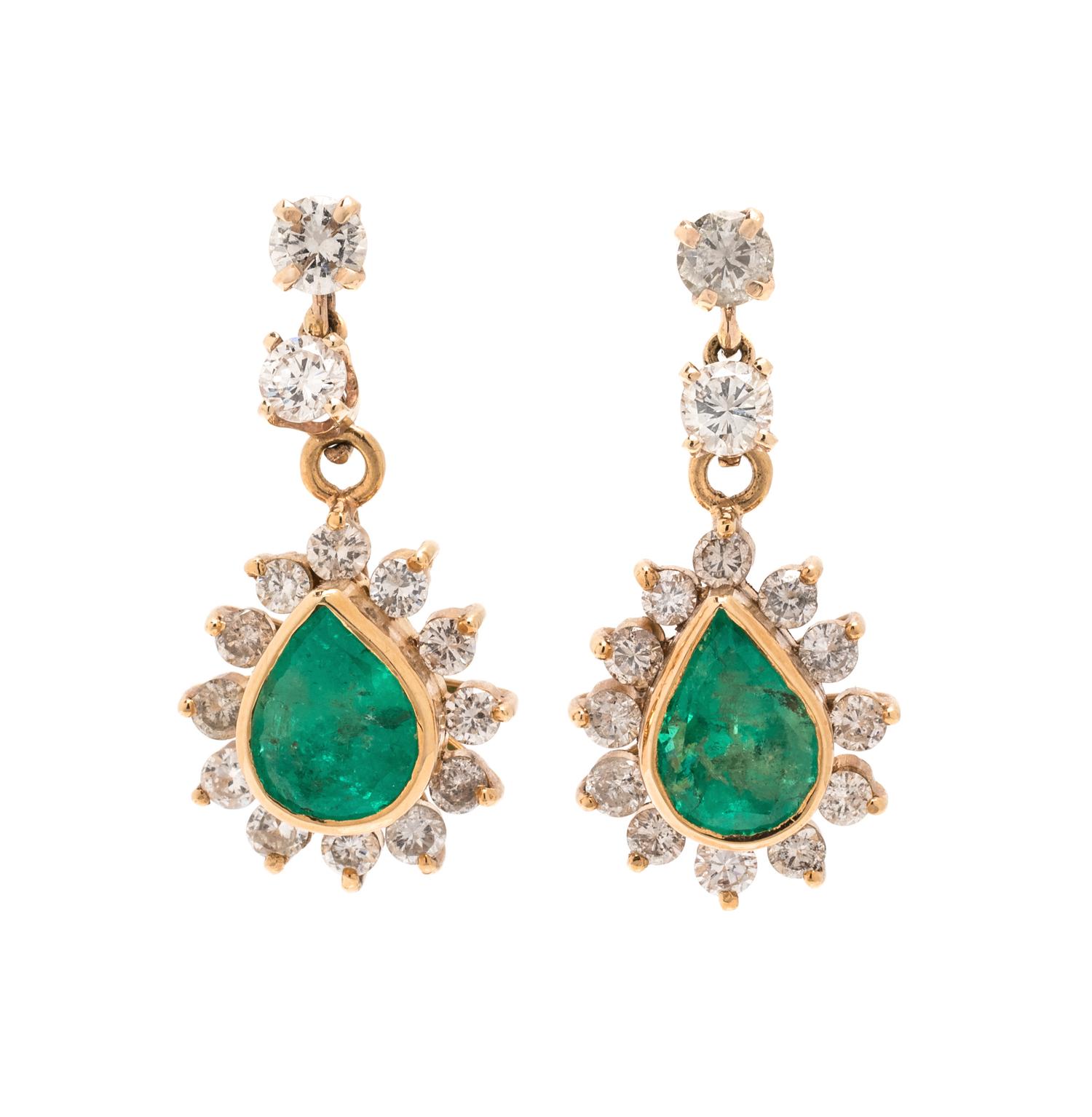 EMERALD AND DIAMOND EARRINGS