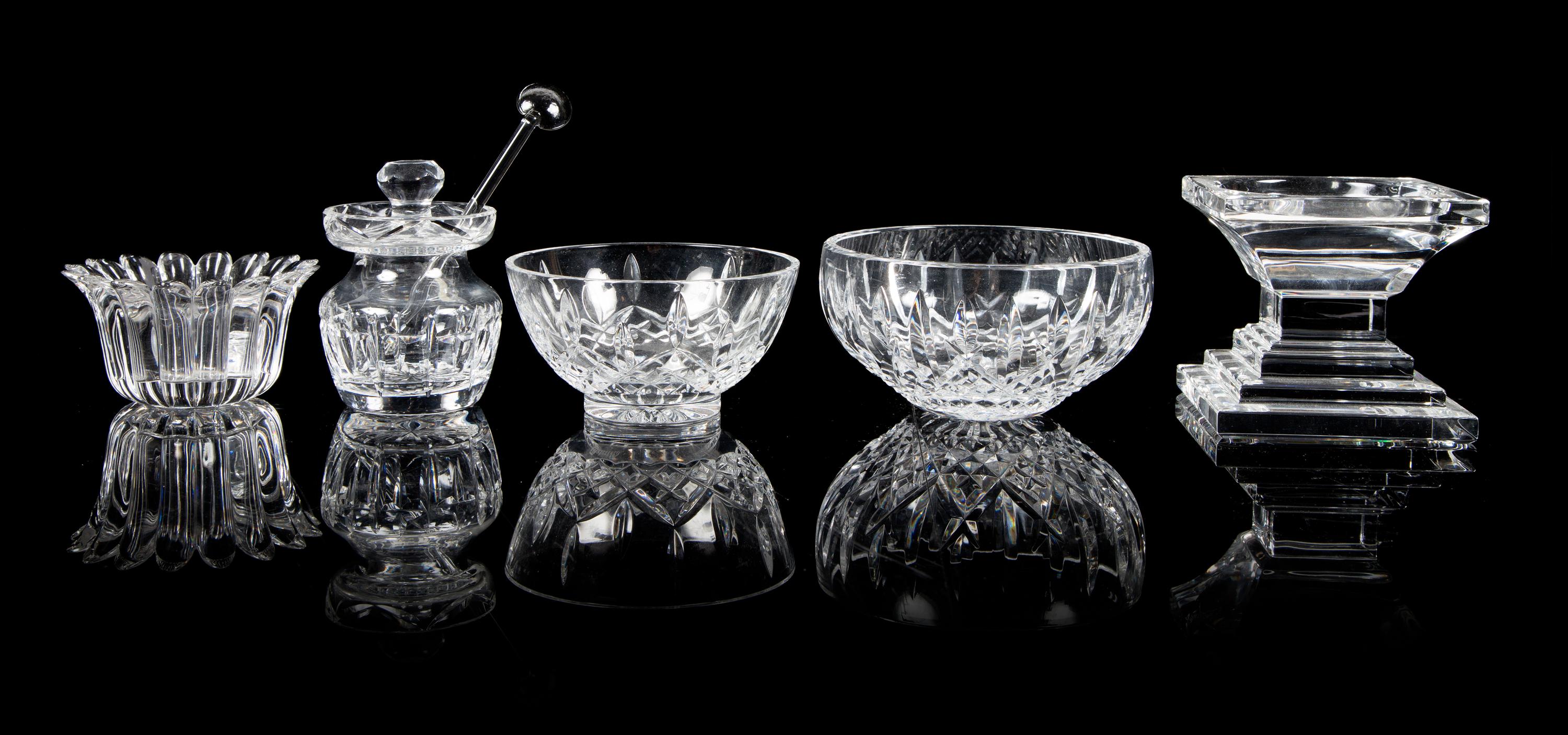 A Group of Twelve Glass Table Articles Diameter of largest 8 inches