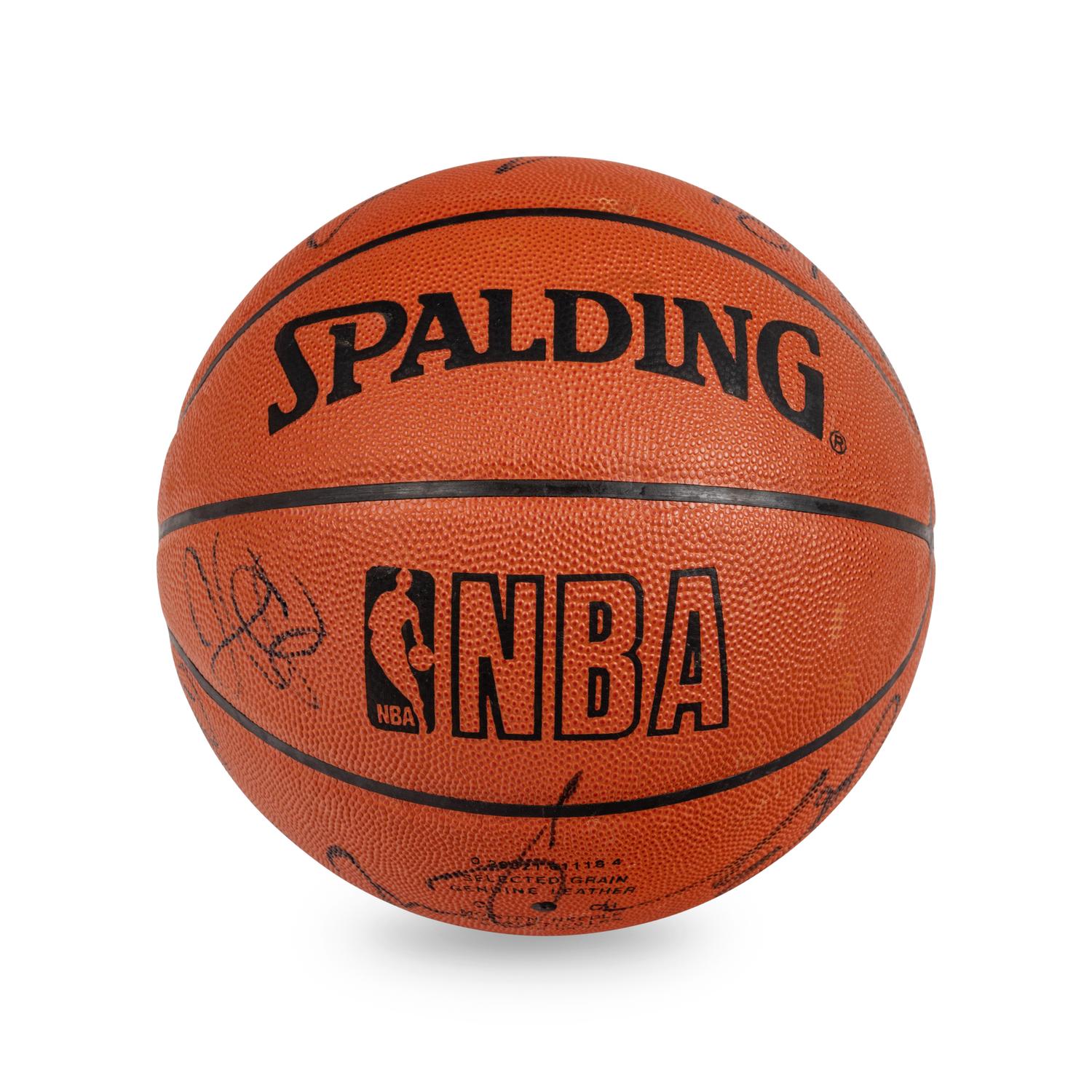 A 2003-04 Chicago Bulls Team Signed Autograph Basketball (Scottie Pippen's Last Season)
