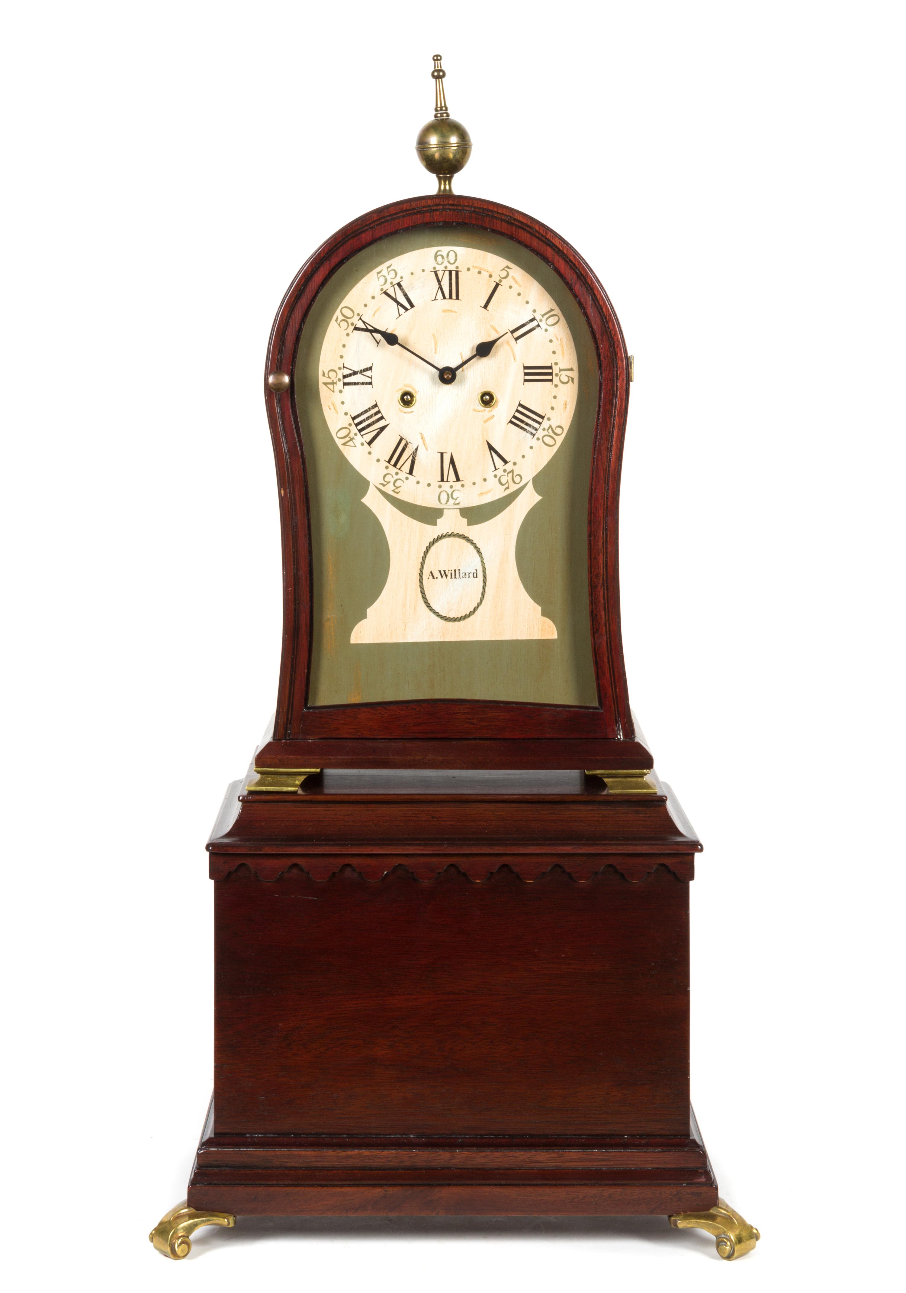 An American Mahogany Mantel Clock on Stand AFTER AARON WILLARD, 20TH CENTURY Height overall 33 inches. — AFTER AARON WILLARD, 20TH CENTURY
