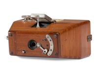 [EARLY PHOTOGRAPHY]. Truncated roll film box camera. Brichaut, Paris.