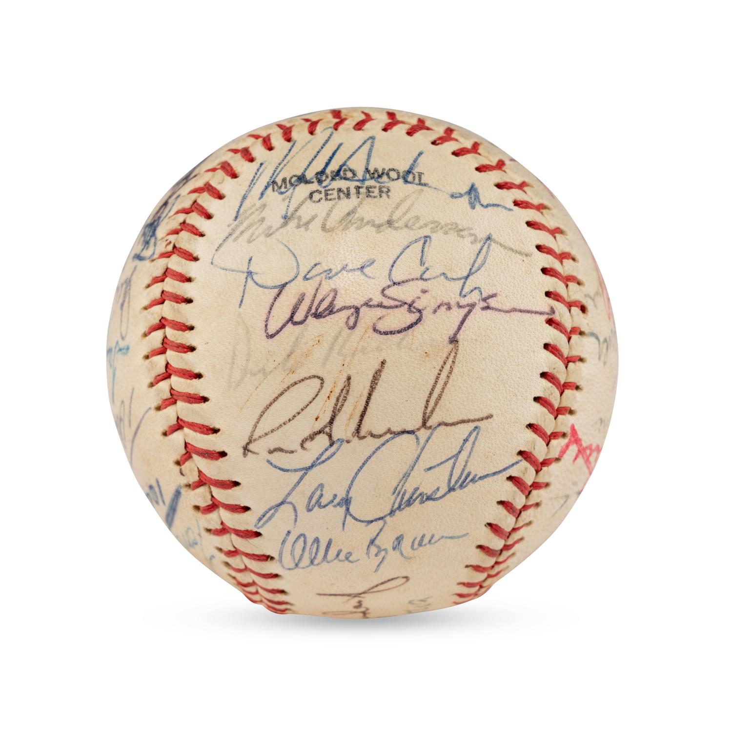 A 1975 Philadelphia Phillies Team Signed Autograph Baseball