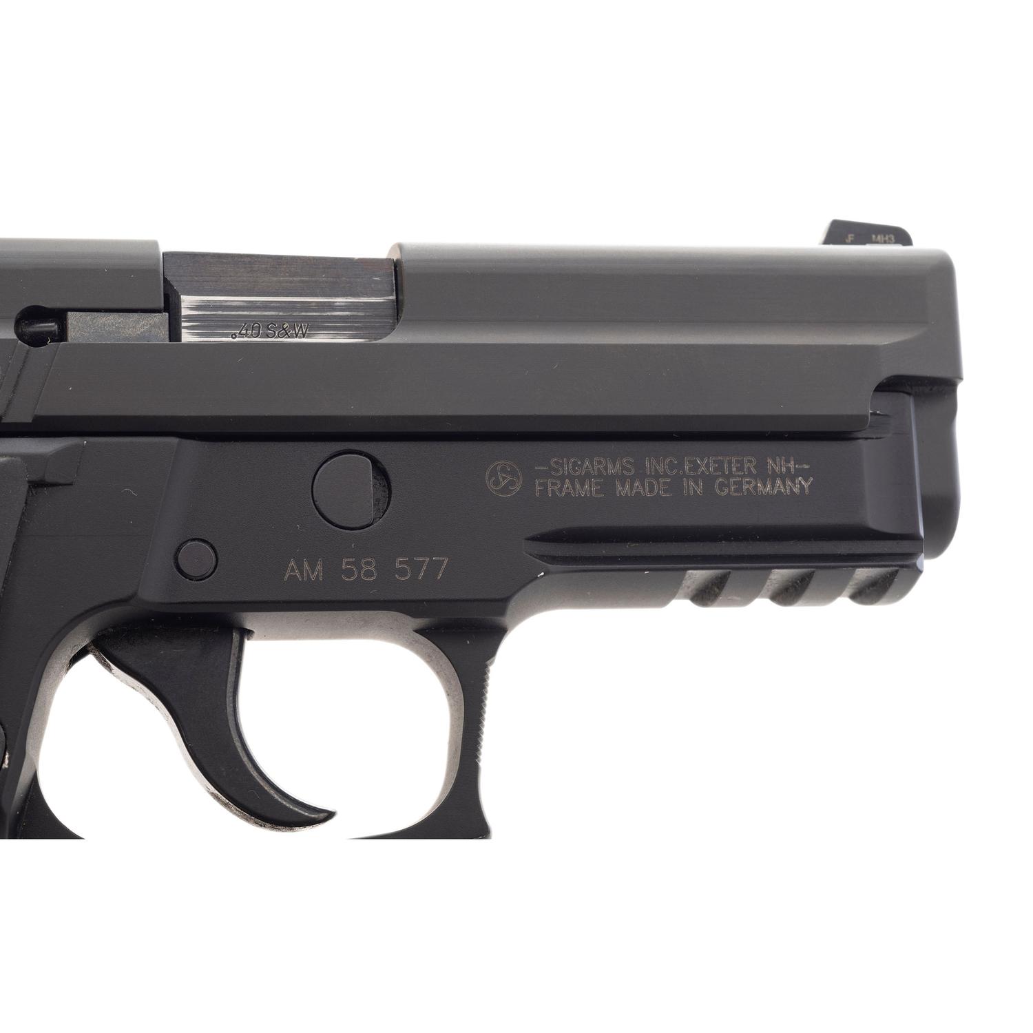 *Sig P229 .40 in Box with Accessories