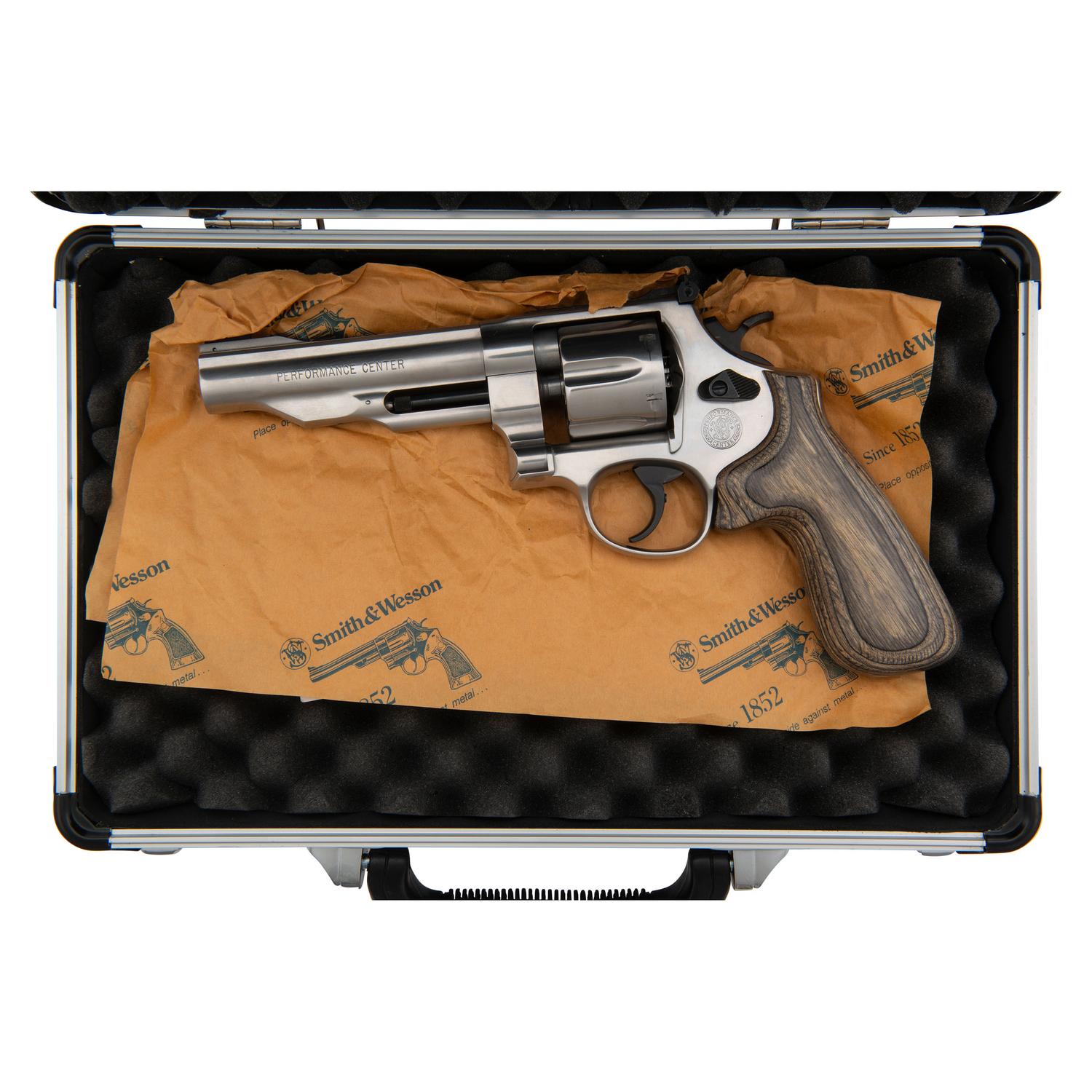 *Smith & Wesson Performance Center Model 625-7 in Box with Accessories