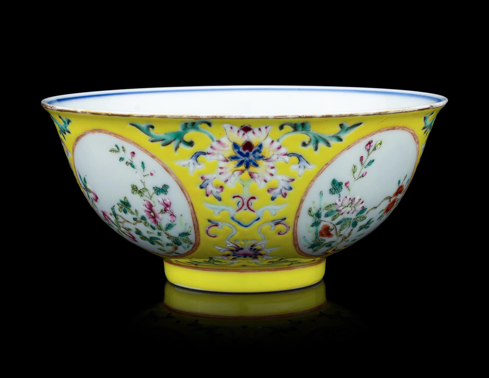 A Chinese Yellow Ground Famille Rose 'Medallion' Porcelain Bowl