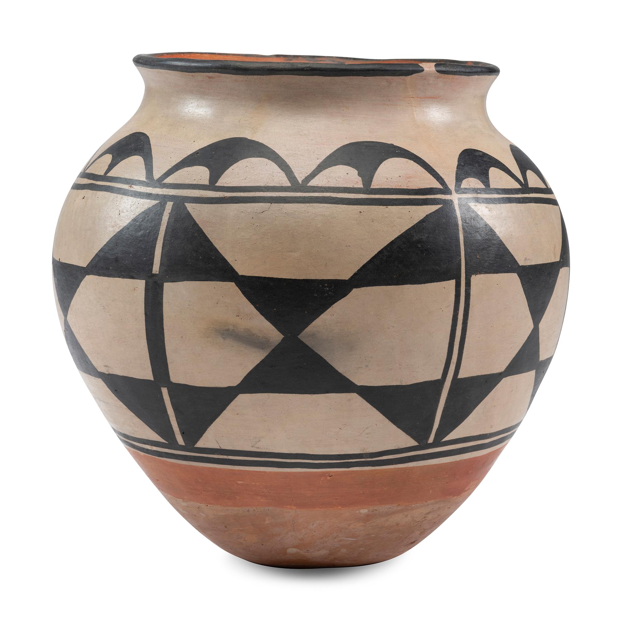 Kewa Pottery Jar