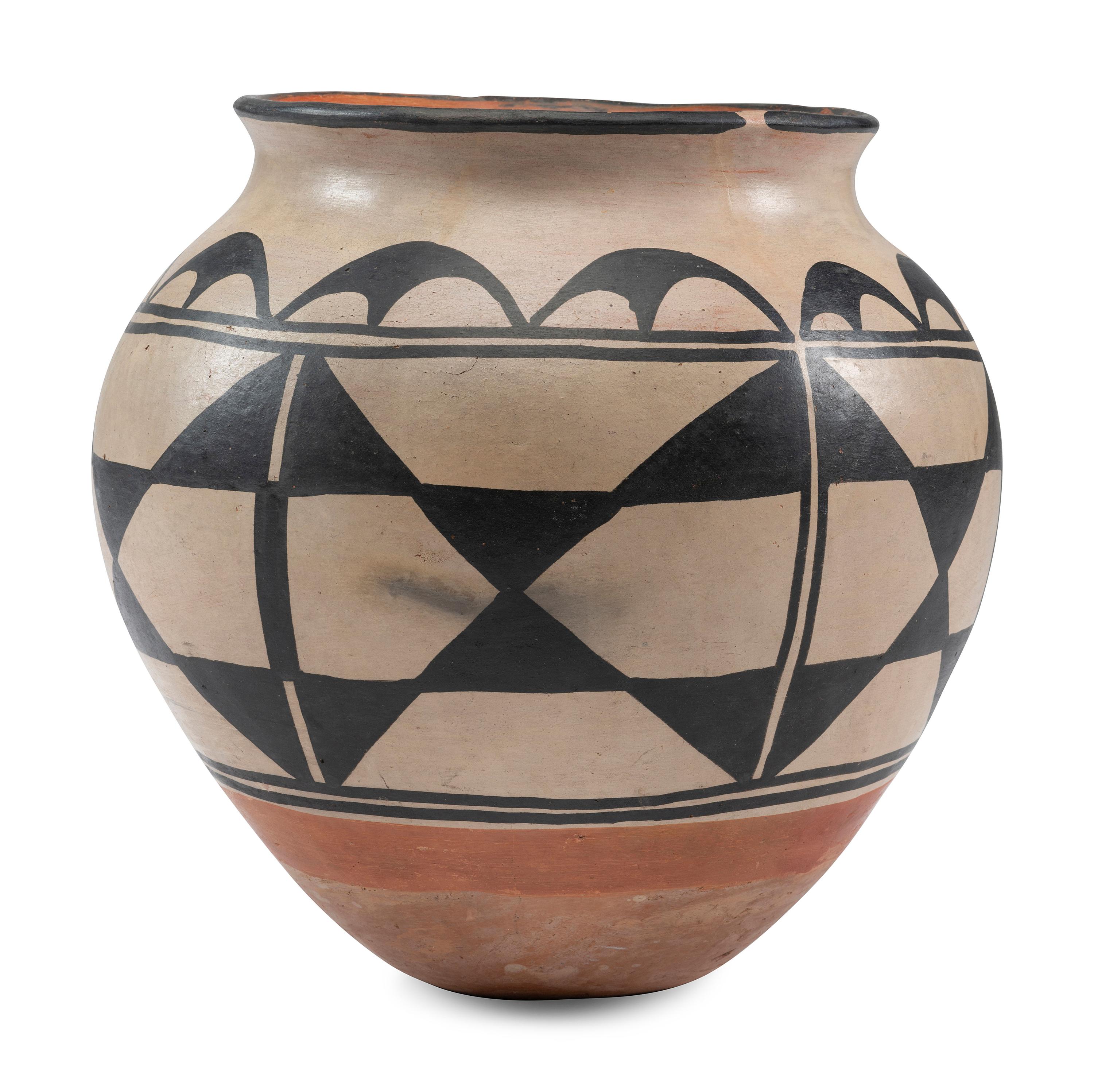 Kewa Pottery Jar